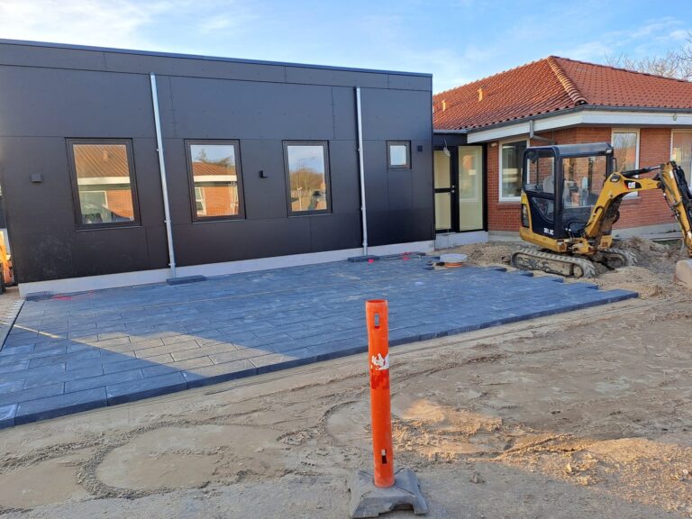 Entreprenør i Aalborg - Bo Andersen Sæby - belaegning faerdig - Entreprenør i Aalborg Entreprenør i Aalborg - Bo Andersen Sæby - belaegning faerdig - Entreprenør i Aalborg